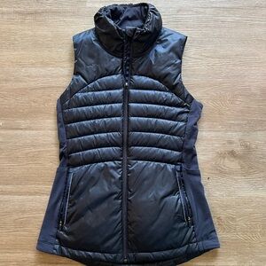 NWOT Lululemon Down for it vest navy size 6
